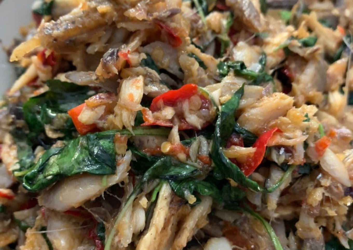 Ikan tongkol suwir kemangi