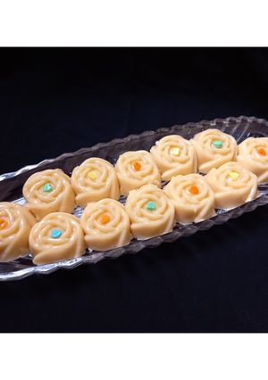 عکسی از دستور 🌼دسر زعفرانی
