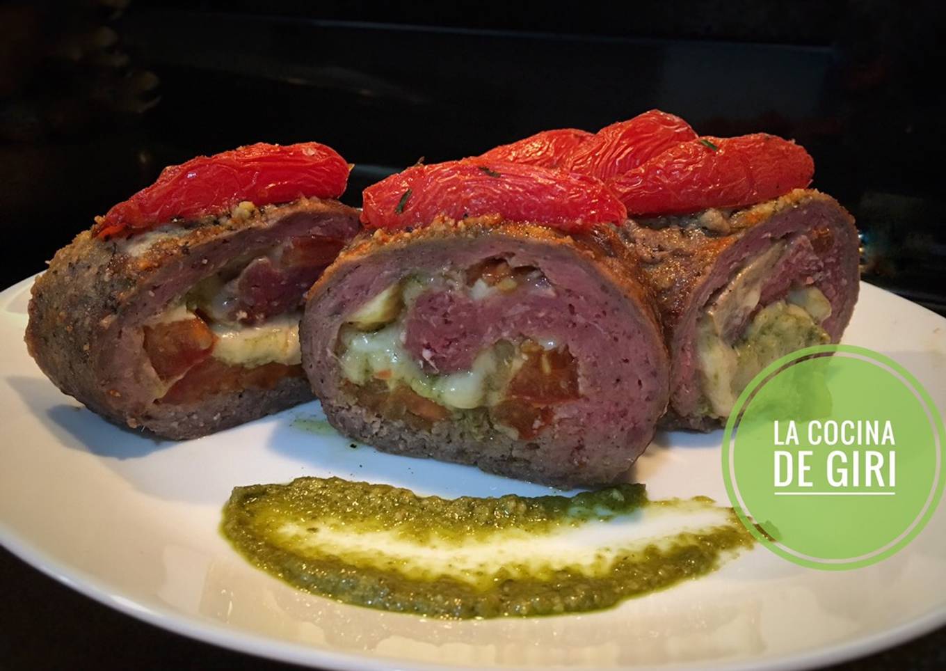 Albondigon Relleno Caprese&Mushroom