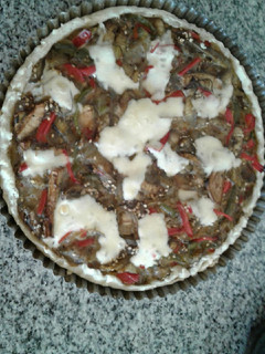 Una foto de Tarta de berenjenas con masa casera