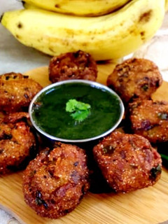 पके केले के छिलके कटलेट्स (pake kele ke chilke cutlets recipe in Hindi) रेसिपी मुख्य फोटो