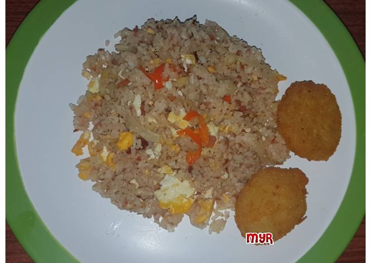 Cara Musim Gugur Untuk Mencoba Di RumahNasi Goreng Telur Kornet Pedas