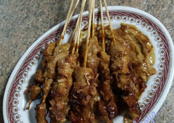Ini dia! Resep membuat Sate Ayam dengan Saus Kacang yang nagih banget