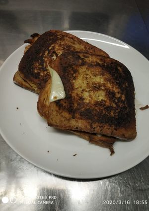 ফ্রেন্চ টোস্ট (french toast recipe in Bengali) রেসিপির প্রধান ছবি