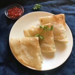 A picture of Aloo bhagar dosa.