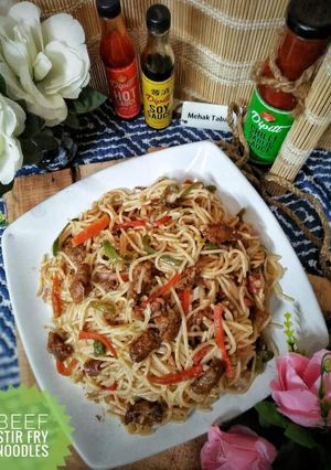 A picture of Beef Stir Fry Noodles.
