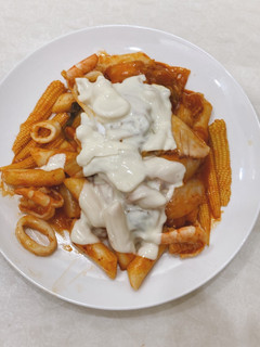 起司海鮮泡菜炒年糕 的食譜成品照片