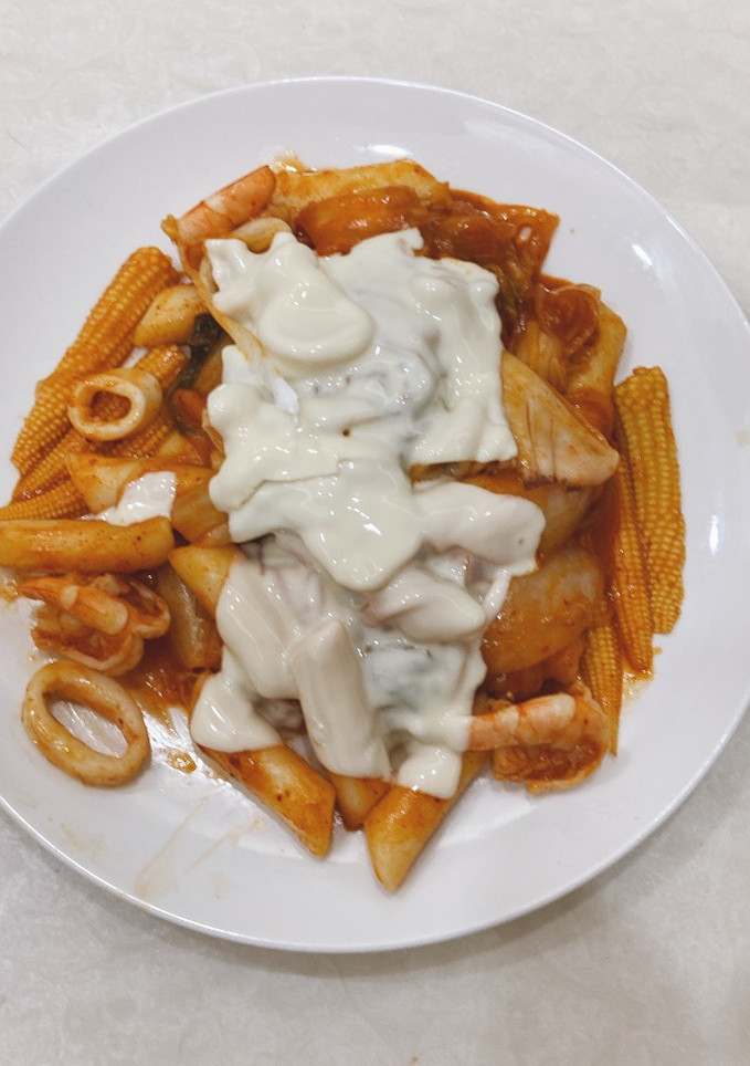 起司海鮮泡菜炒年糕 的食譜成品照片