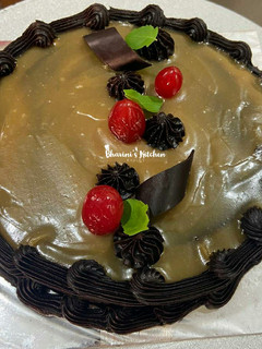 ચોકલેટ કેક (Chocolate Cake Recipe in Gujarati) રેસીપી મુખ્ય ફોટો