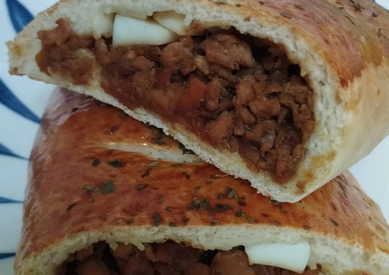 Calzone ayam (pizza tutup)