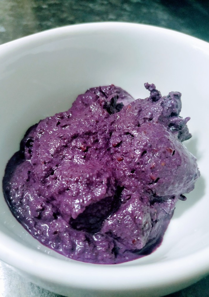 Una foto de Helado casero de mora