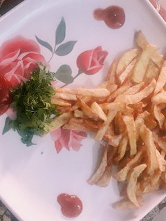 फ्रेंच फ्राइज (French fries recipe in Hindi) रेसिपी मुख्य फोटो