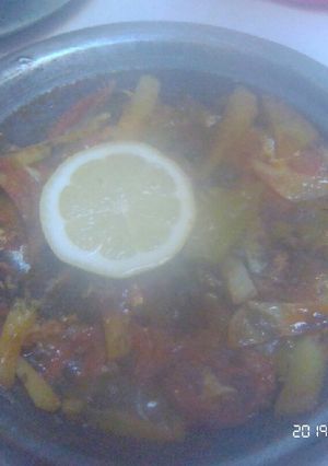 صورة لوصفة طاجين سمك السردين بالخضر