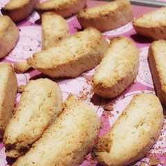 بسكوت الايطالي باللوز biscotti-レシピのメイン写真