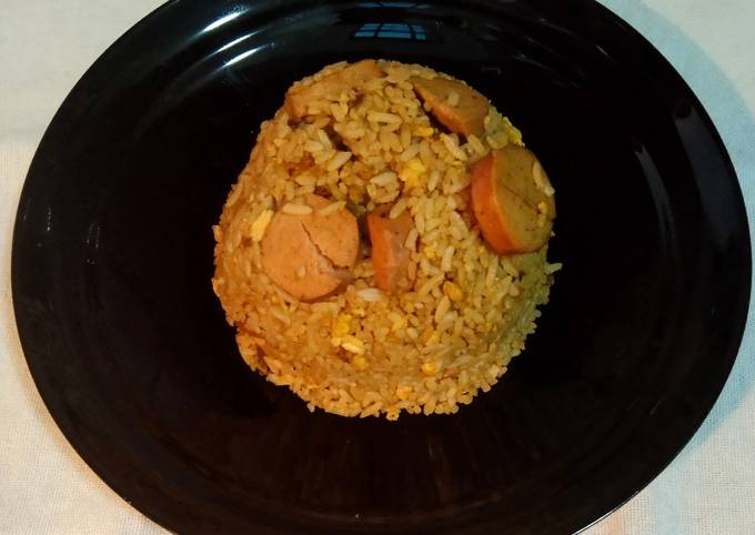 Recipe: Appetizing Nasi Goreng Sosis