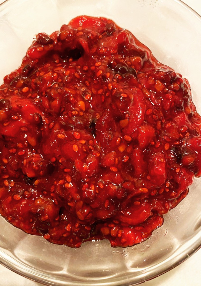 Una foto de Mermelada de zarzamoras y fresas con chía - keto