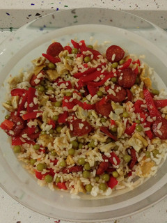 Una foto de Arroz tres delicias