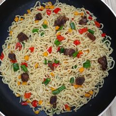 A picture of Beef Veggies Noodles.