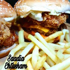 A picture of Zinger burger.