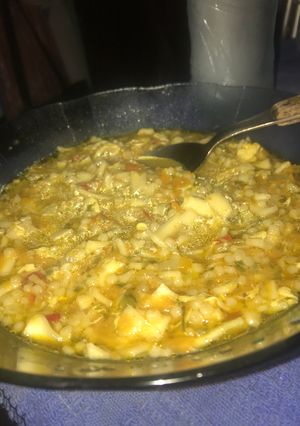 Una foto de Sopa de pollo casera