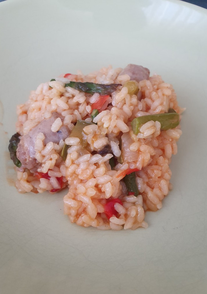 Una foto de Arroz meloso con butifarra y espárragos trigueros