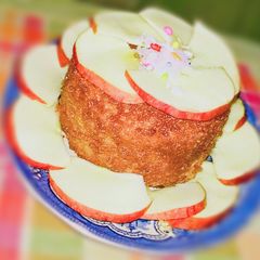 A picture of Apple & Curd Cake.