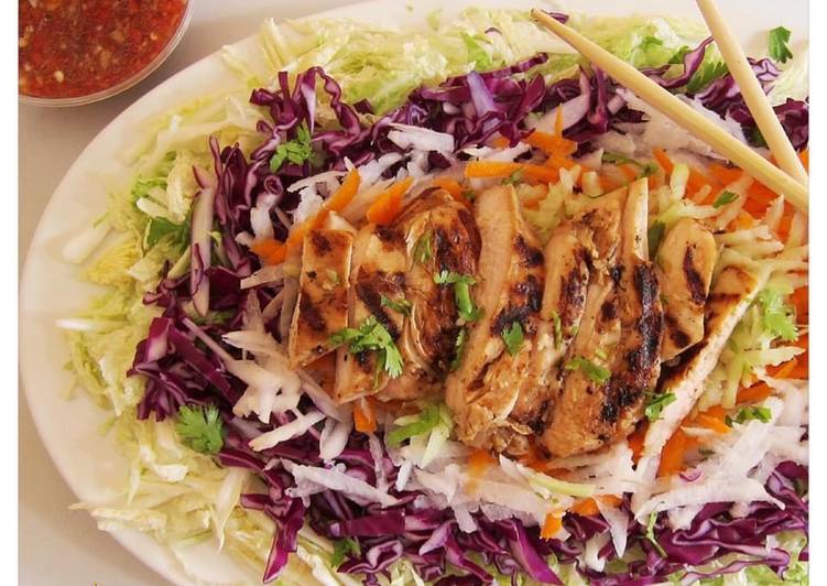 THAI CHICKEN &amp; CABBAGE SALAD