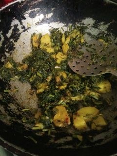 आलू सोया मेथी की सब्जी (aloo soya methi ki sabzi recipe in Hindi) रेसिपी मुख्य फोटो