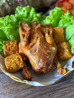 Foto resep Ayam Goreng Bumbu Kuning