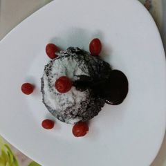 A picture of Microwave eggless molten lava cake.