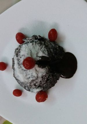 A picture of Microwave eggless molten lava cake.