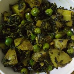 A picture of Methi mutter aalu.