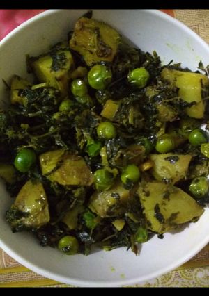A picture of Methi mutter aalu.