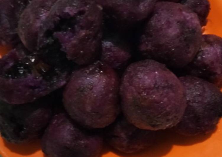 Bola-bola ubi ungu gula jawa coklat