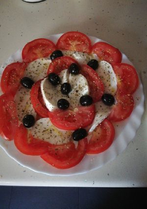Una foto de Ensalada caprese