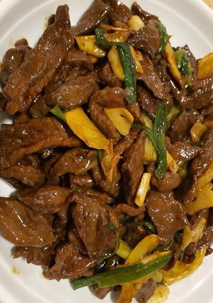 Gambar Stir-fry Beef with Spring Onions & Ginger