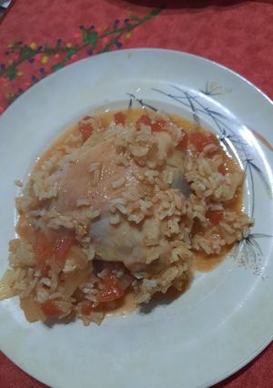 Una foto de Pollo con azafrán
