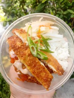 Foto resep Chicken katsu bowl with mayo salad