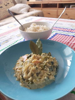 Una foto de Verduras con quinoa y leche de coco