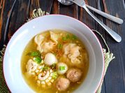 Gambar sup wonton