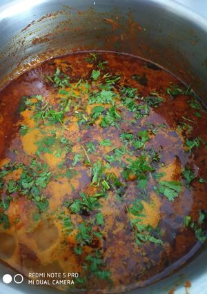 सुरमई चे कालवण (surmaiche kalwan recipe in marathi) रेसिपी चे मुख्य फोटो 