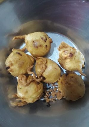 બટાકા વડા (Bataka Vada Recipe In Gujarati) રેસીપી મુખ્ય ફોટો