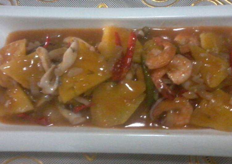 Resep Asam manis udang cumi with nanas Anti Gagal