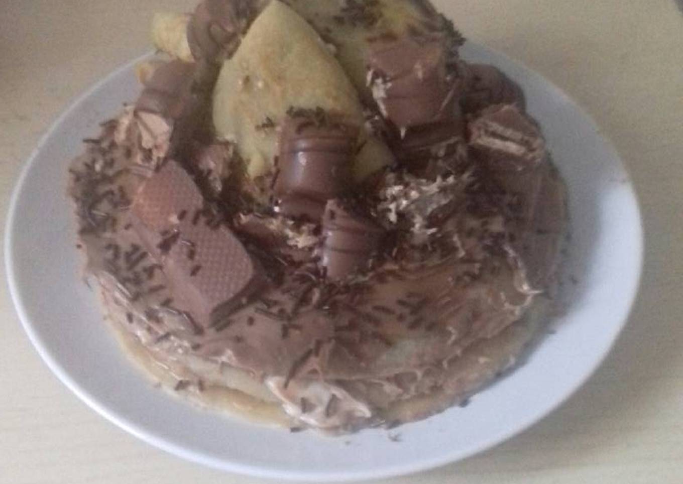 Tarta de creps con kinder