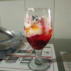 A picture of Fruit fantasy.