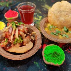 A picture of Khao Kachori manao holi.