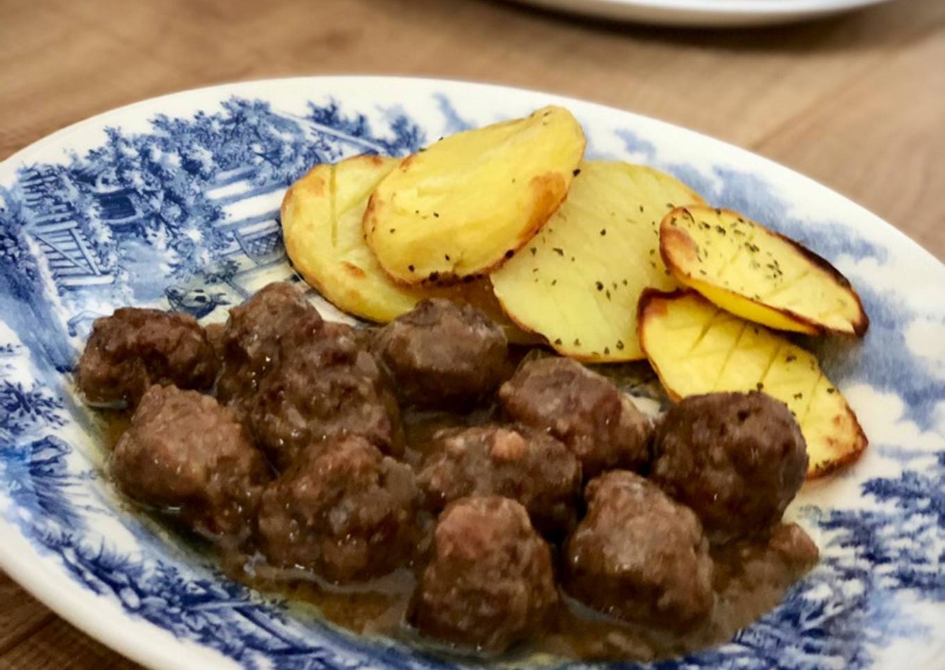 Albóndigas de ternera en salsa