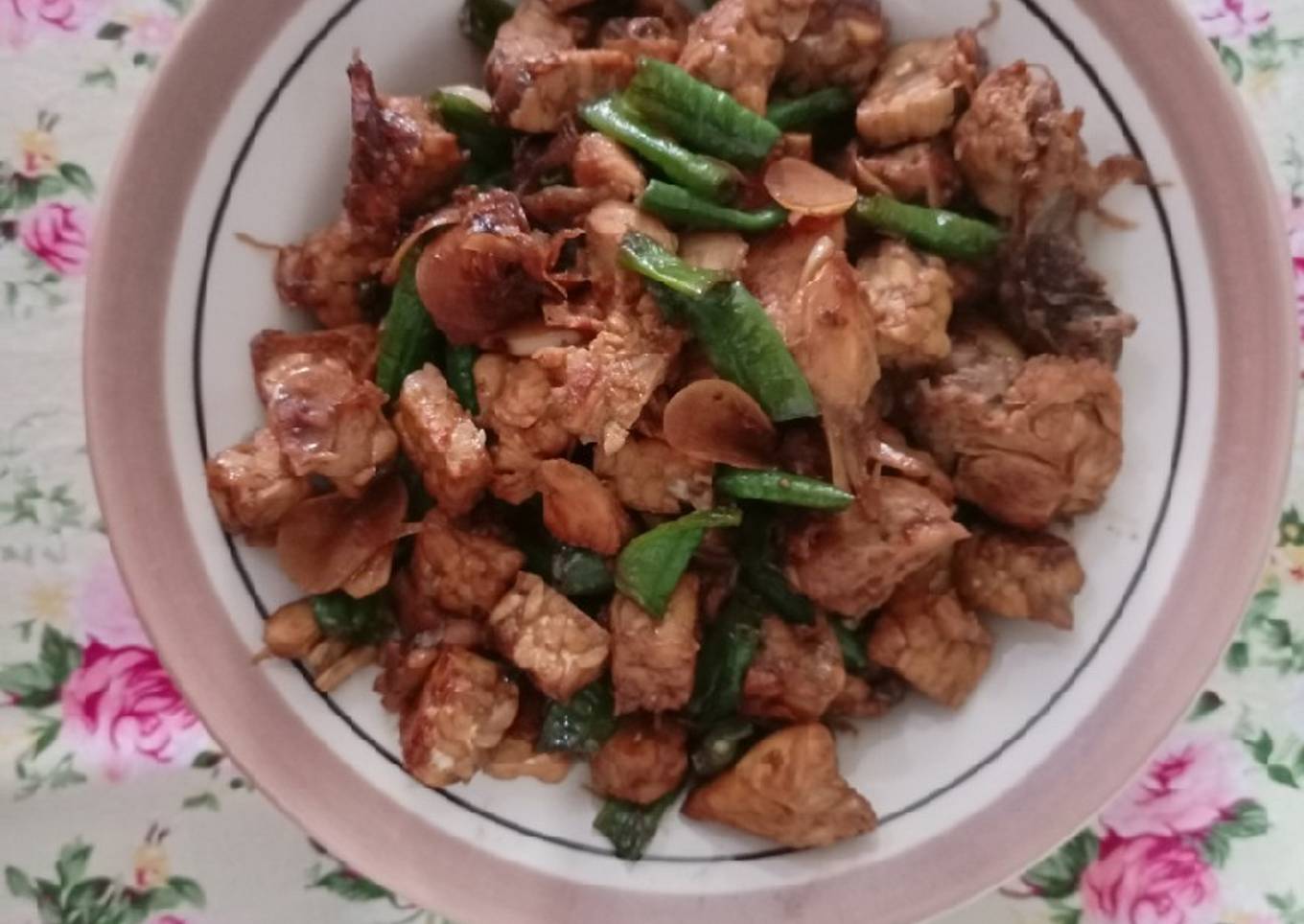 Oseng ayam tempe kecap