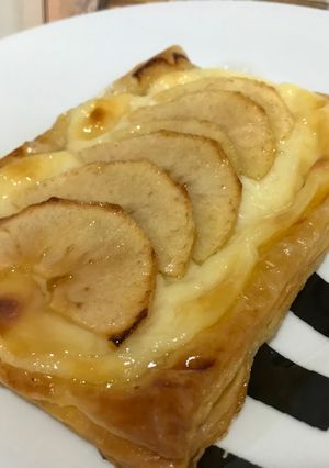 Foto principal de Tartaletas de hojaldre crema y manzana (TMX)