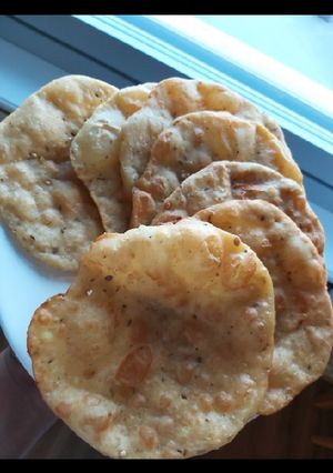 A picture of Aloo ki puri.